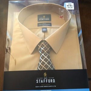 Dress shirt and tie.